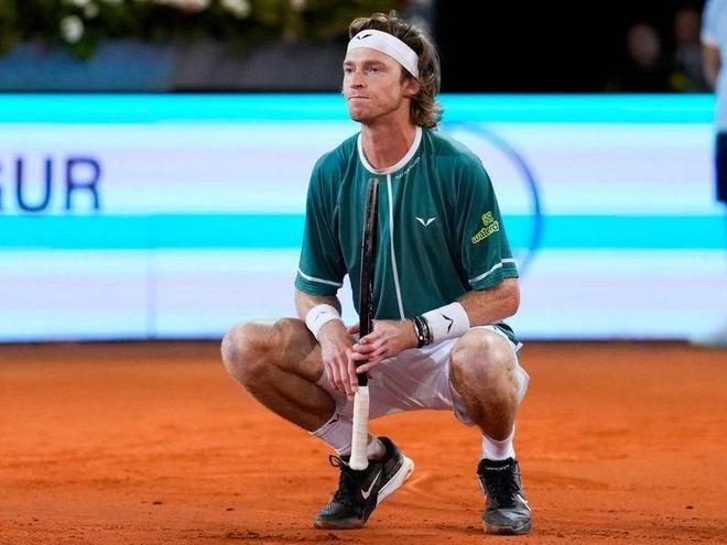 卡需要的拼 卡需要的拼